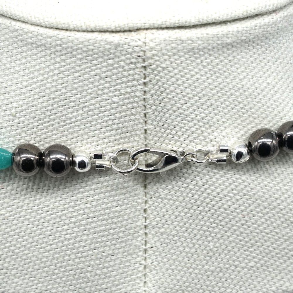 Necklace with Turquoise and Hematite stones. - Picture 5 of 7